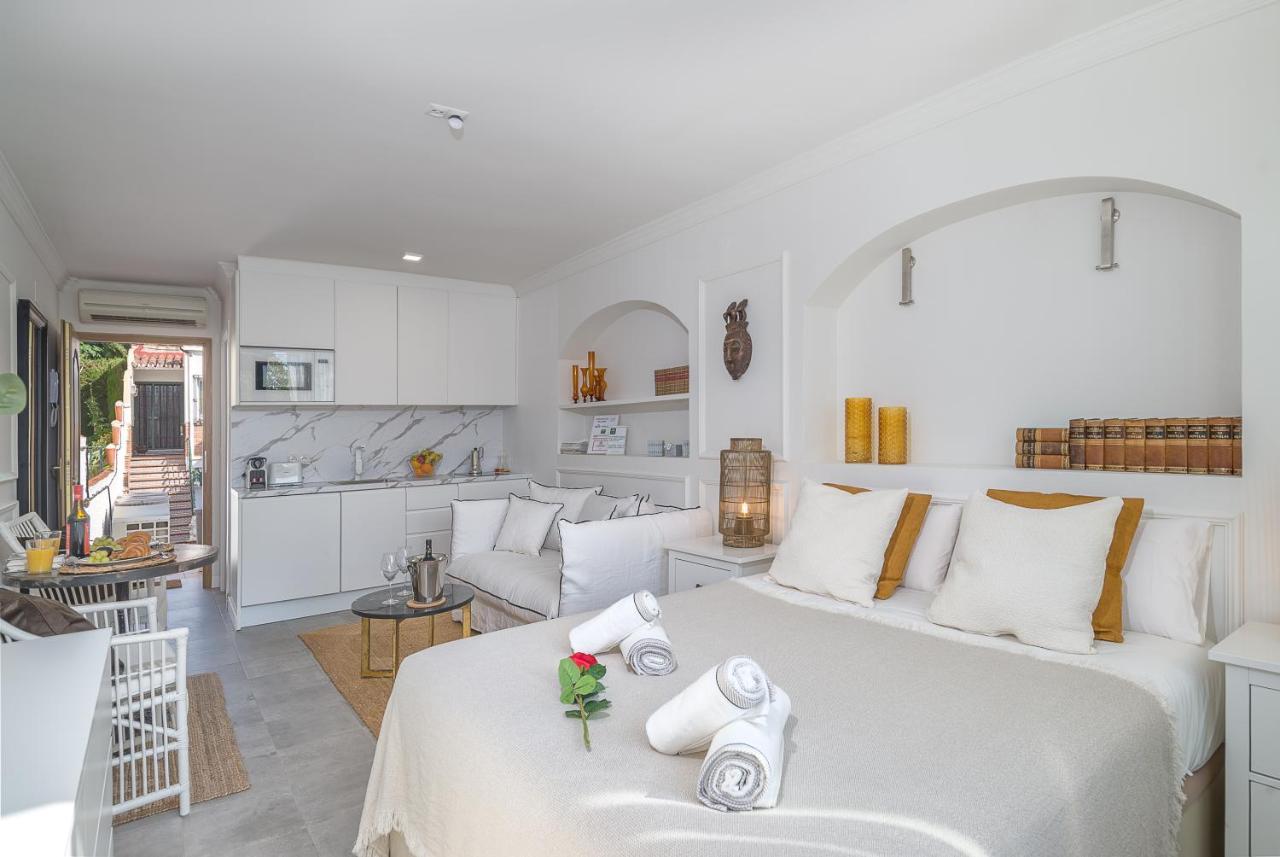 Bianca Chic Studio - Carihuela Beach At 300M Торремолінос Екстер'єр фото